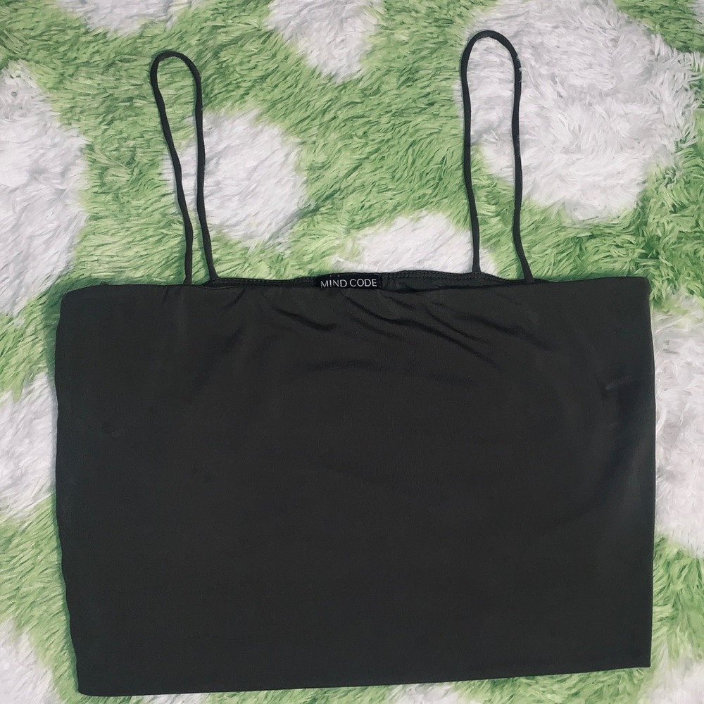 Green crop top